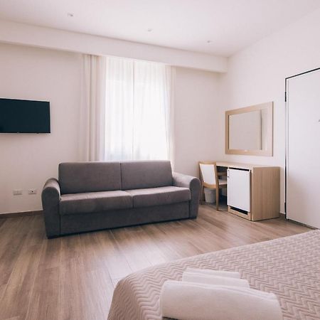 La Promenade Rooms & Suites 올비아 외부 사진