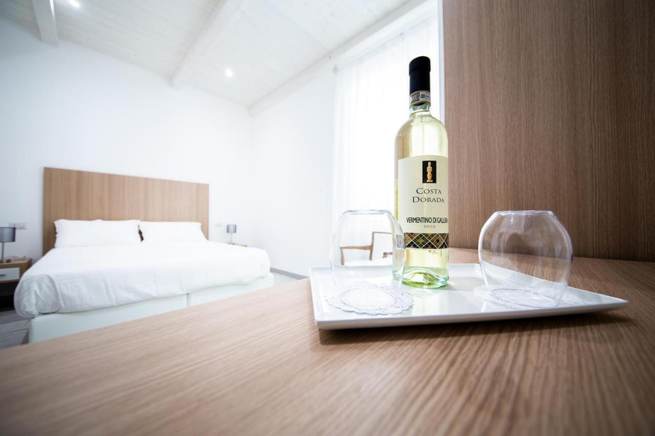 La Promenade Rooms & Suites 올비아 외부 사진