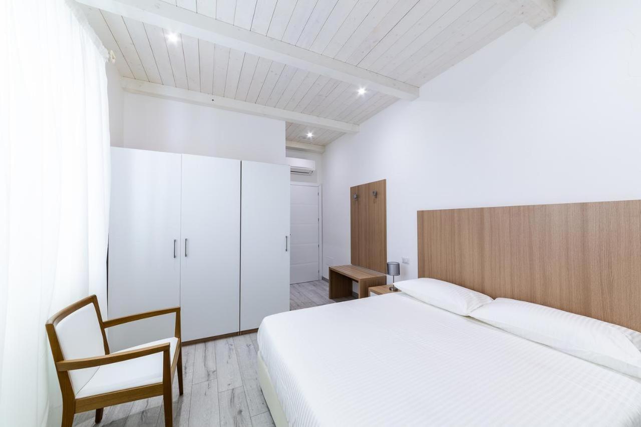 La Promenade Rooms & Suites 올비아 외부 사진