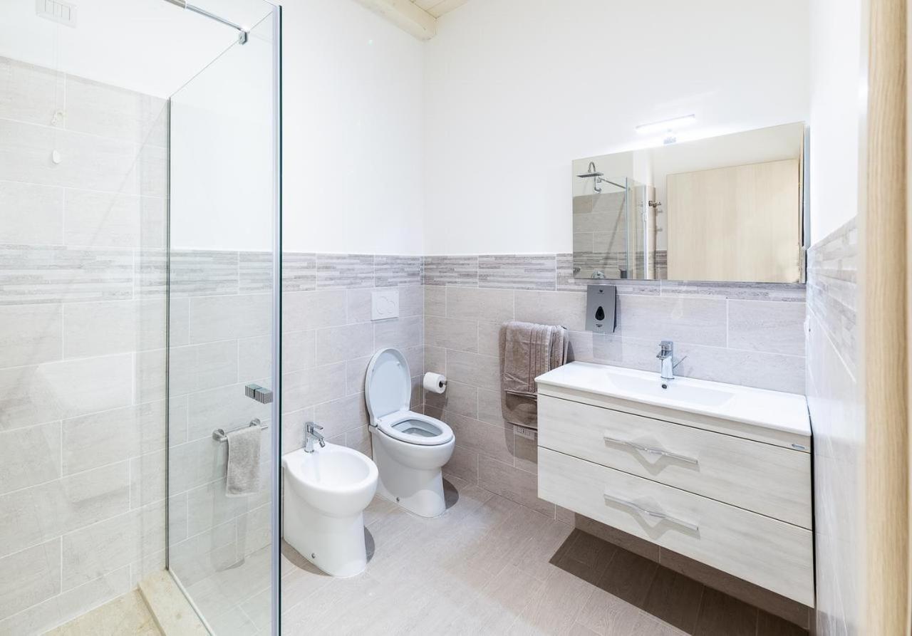 La Promenade Rooms & Suites 올비아 외부 사진