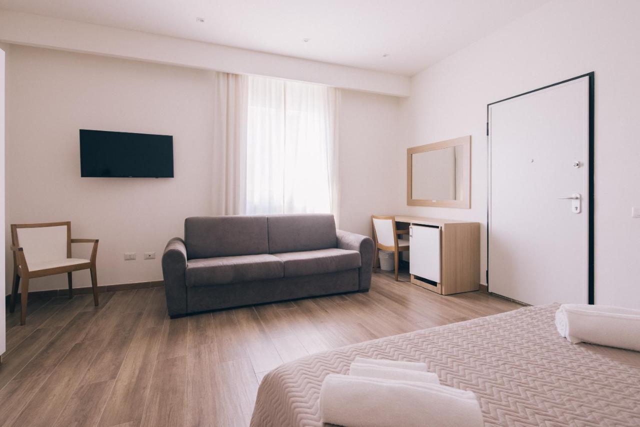 La Promenade Rooms & Suites 올비아 외부 사진